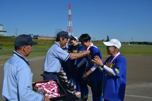 一般女子優勝チーム（メダル授与）